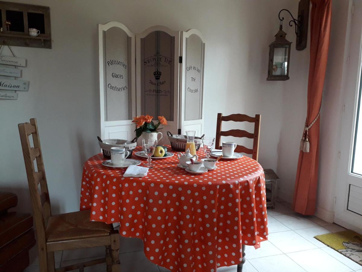 Le Jardin De Camille Panzió Tailleville Kültér fotó